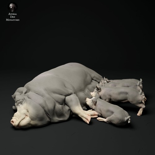 35130314_berkshire-pig-and-piglets-3.jpg