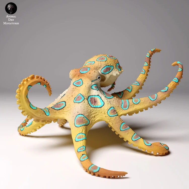 99161108_blue-ringed-octopus-swim-3.jpg