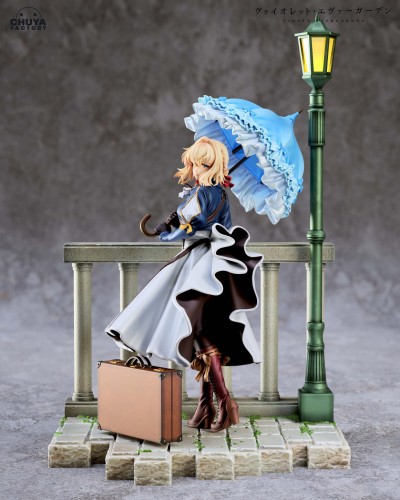 Violet 02.jpg
