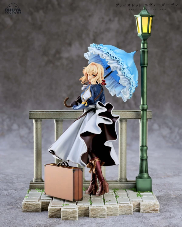 Violet 02.jpg