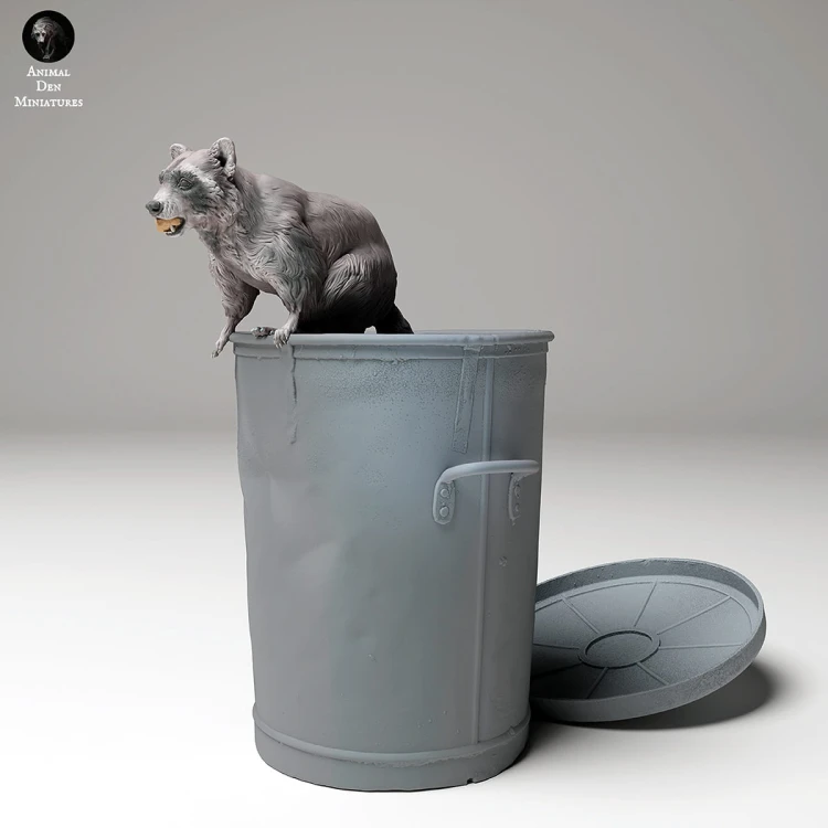 35130437_racoon_in_trash_4.jpg