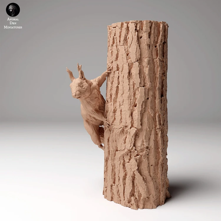 35130445_red_squirrel_tree_1.jpg