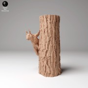 35130445_red_squirrel_tree_4.jpg