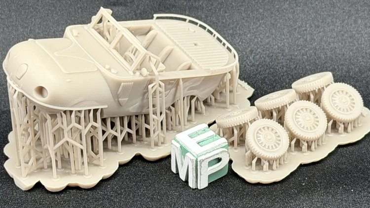 72012760_Trippel_Fold_1-72_1.jpg