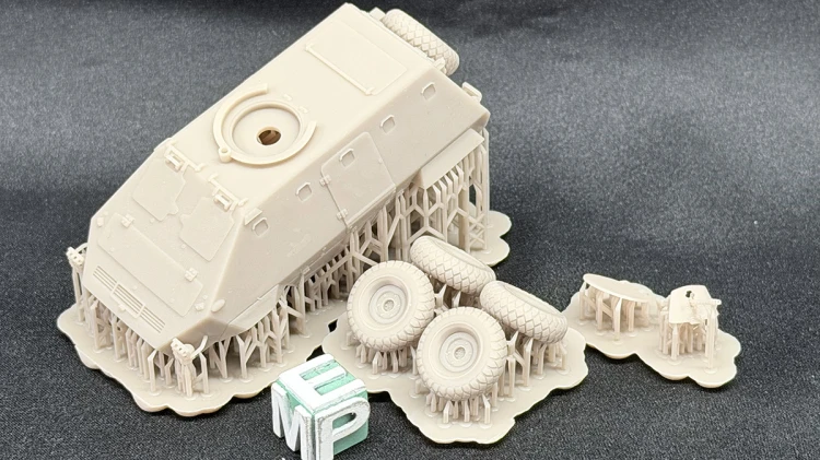 72013008_UR416_Open_1-72_2.jpg