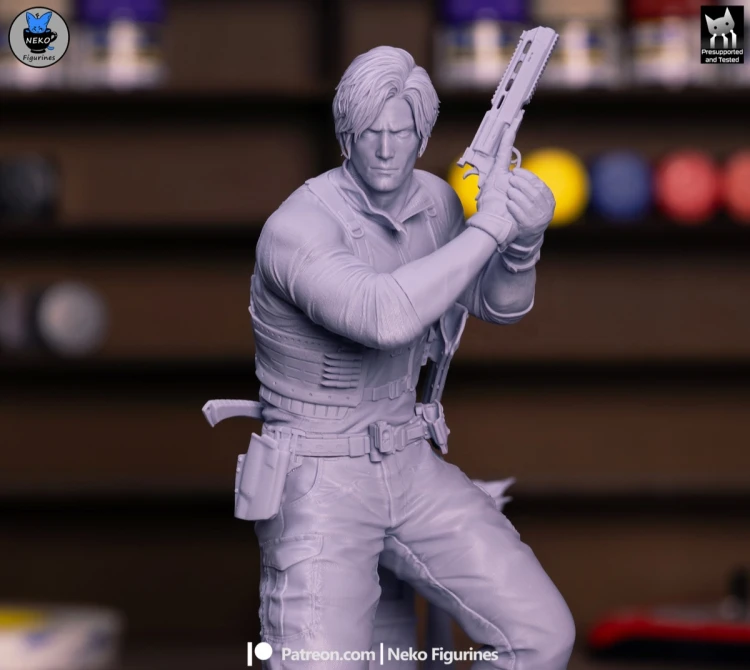 Leon_4_L.jpg