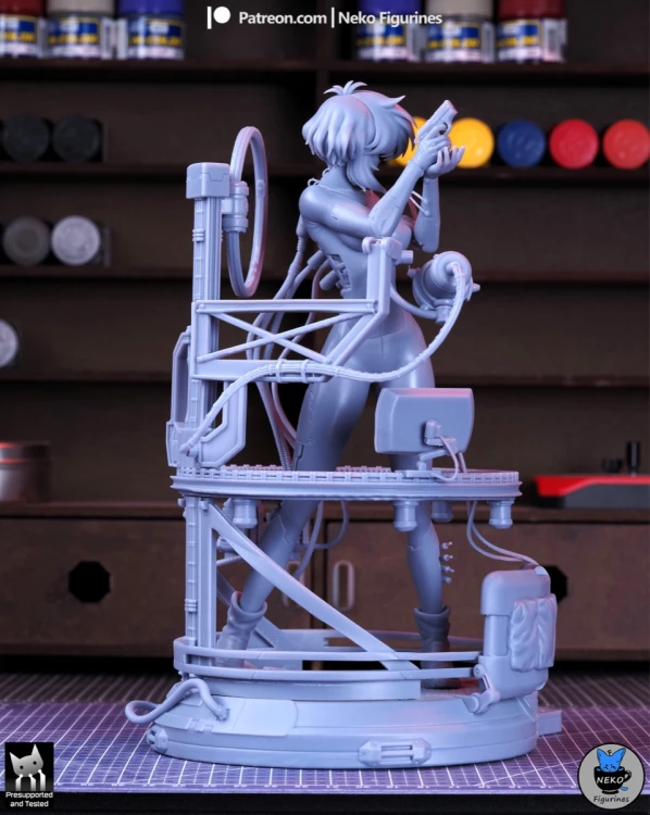 Motoko_2_L.jpg