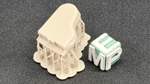 72990607.jpg