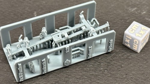 25040827_Mocowanie narzędzi (puste) - typ A-2 - Pz V.jpg