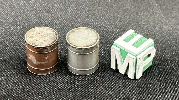 35050224_PuszkaFarba40l.jpg